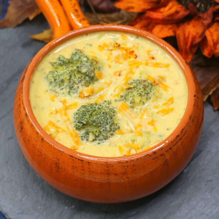 spicy cheddar broccoli soup