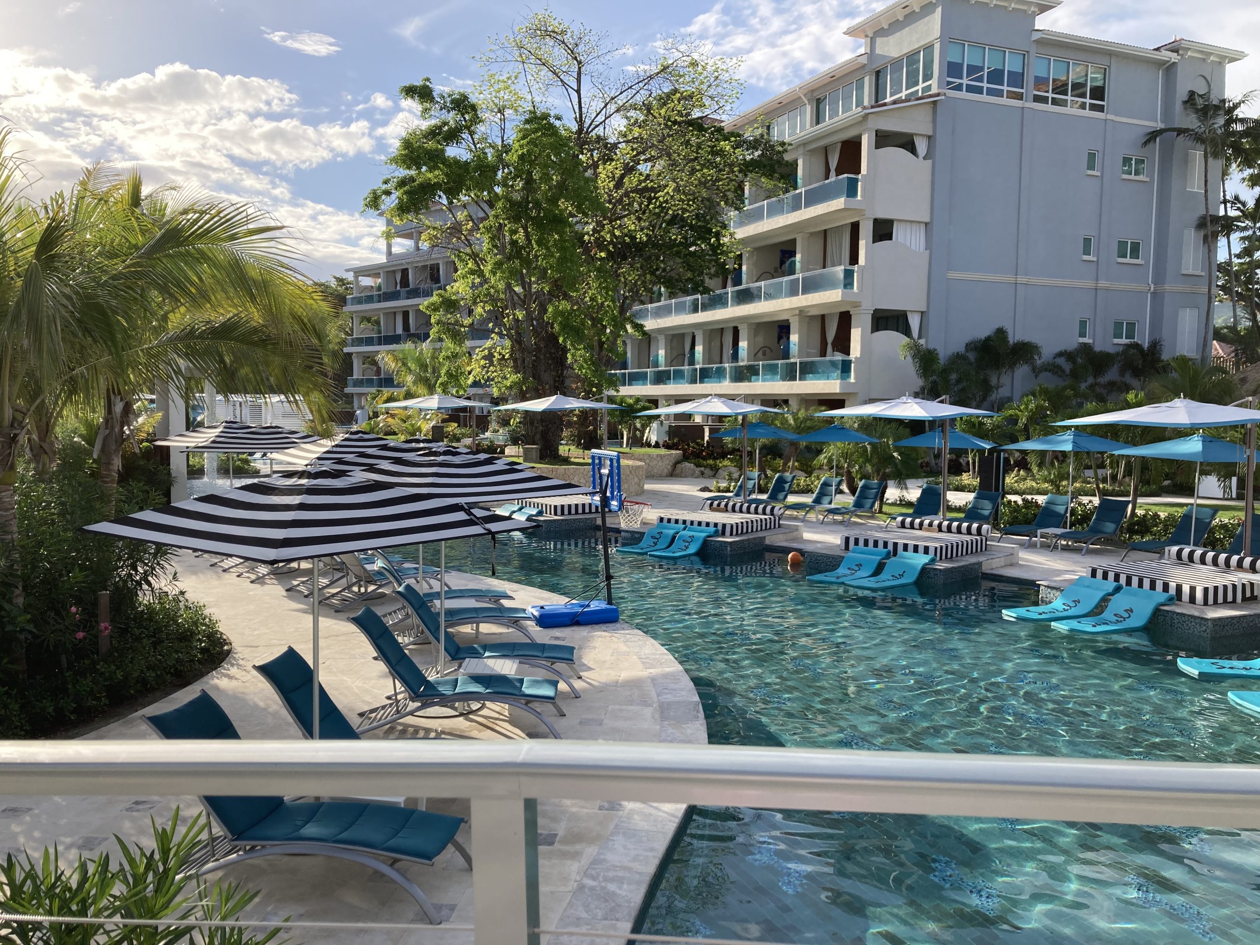 Ultimate Review Of Sandals Dunn's River: What You Need To Know