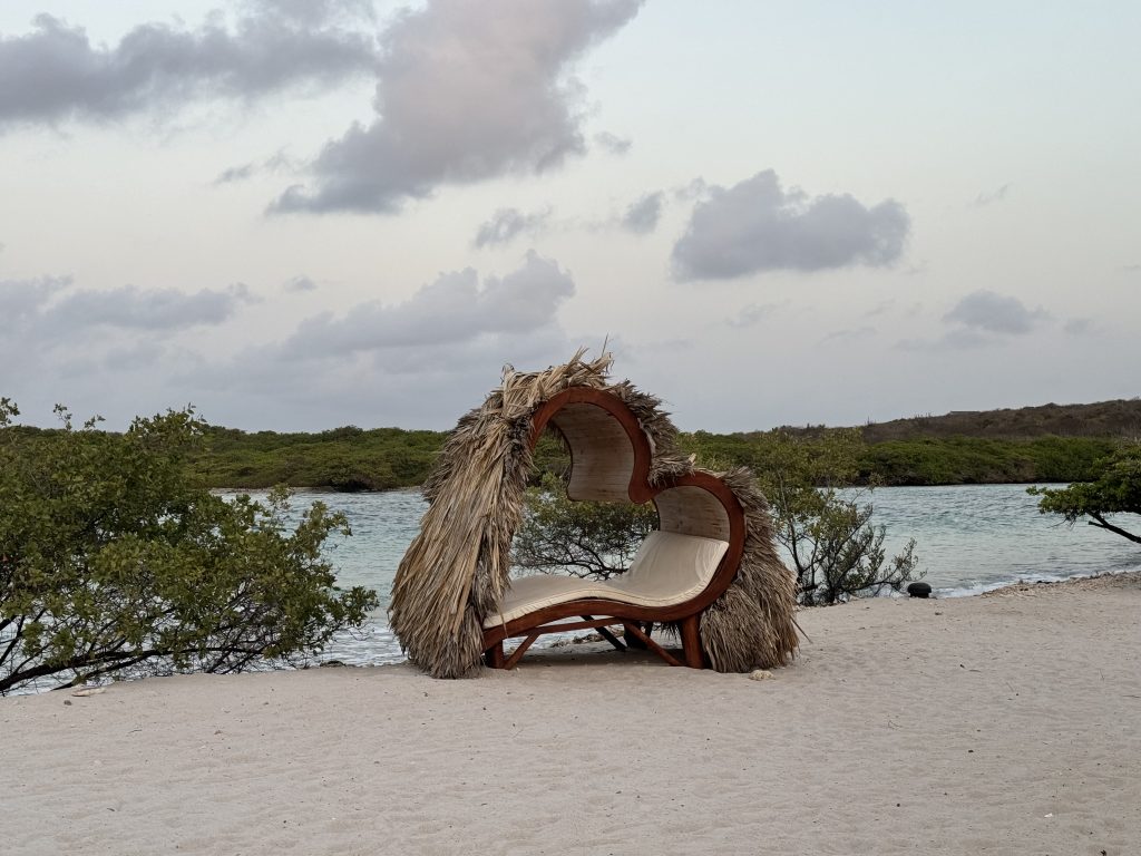 heart-shaped loungers Sandals Royal Curaçao